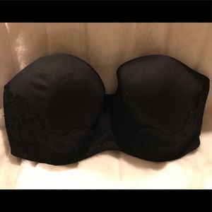 Victoria’s Secret  Body by Victoria Strapless bra